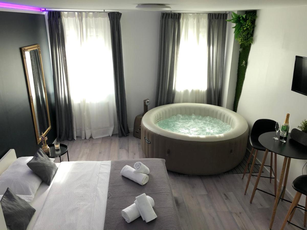 Apartment Zagreb Jacuzzi المظهر الخارجي الصورة